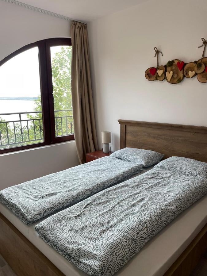 Marina Cape Sp Private Apartments Aheloy Esterno foto